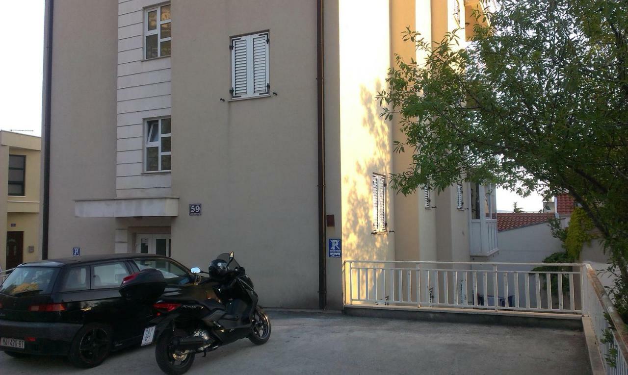 Apartment Viki มาคาร์สกา ภายนอก รูปภาพ