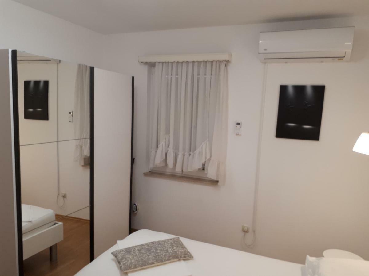 Apartment Viki มาคาร์สกา ภายนอก รูปภาพ